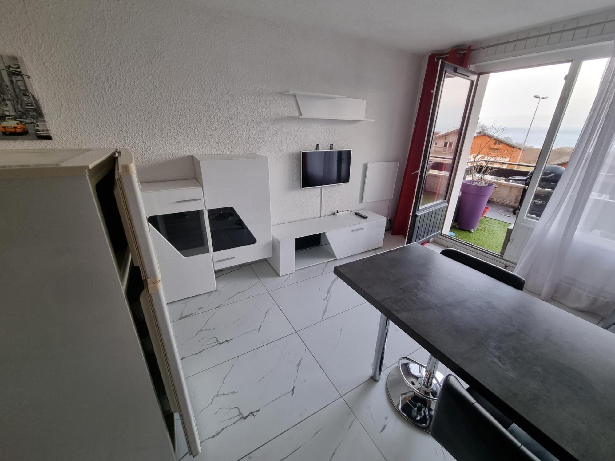 Ferienwohnung Le 21St Thollon-les-Memises Exterior foto